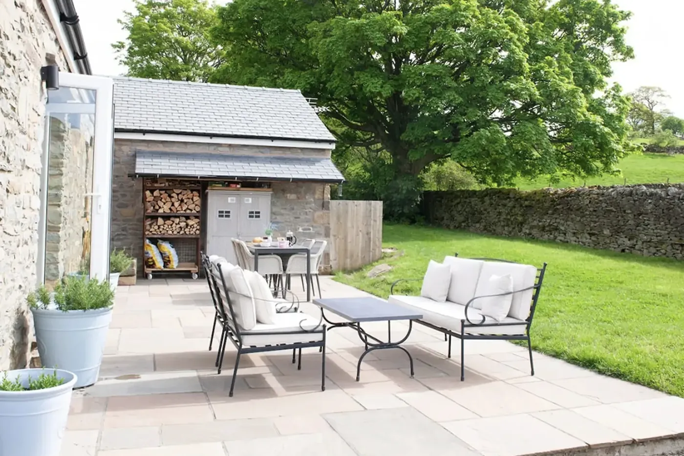 Herdwick-Barn-Sedbergh-Overview